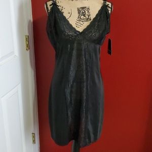 Women's Black Full Slip